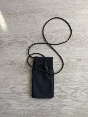 Lululemon Black Crossbody Pouch